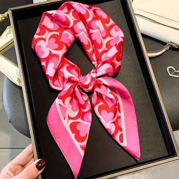 VALENTINE SCARF - Picture 1 of 2